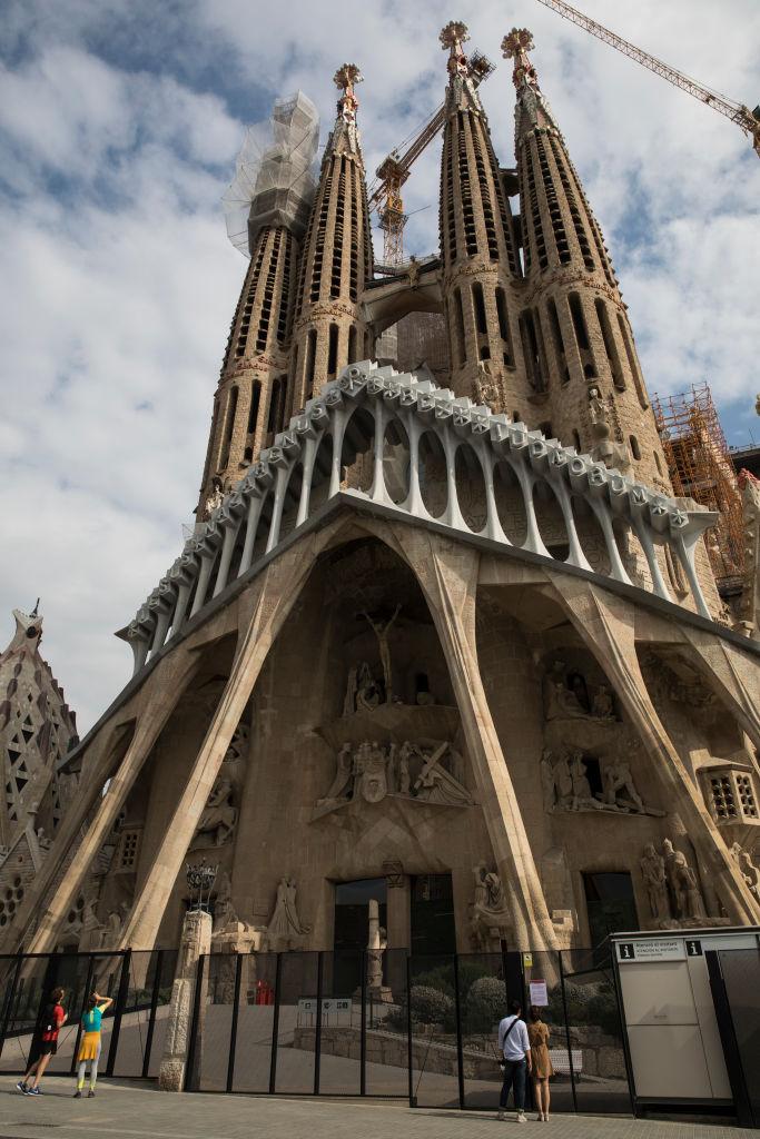 Cine va realiza „Fațada Gloriei” a Sagradei Familia, catedrala începută de Gaudi acum 143 de ani 960150