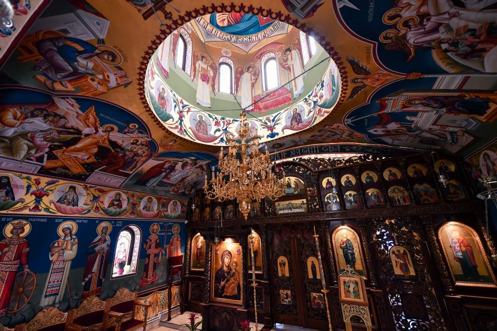 Eveniment unic în Patriarhia Română: Moaştele Sfintei Împărătese Elena vor fi aduse la Mănăstirea Pantocrator 960001