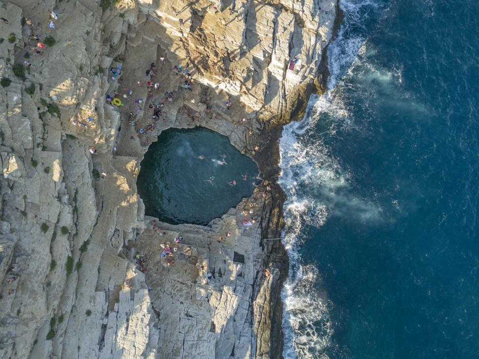 Insula de Smarald a Greciei îmbină peisajele paradisiace cu tradiţiile. Povestea unui român care şi-a deschis o tavernă în Thasos  959958