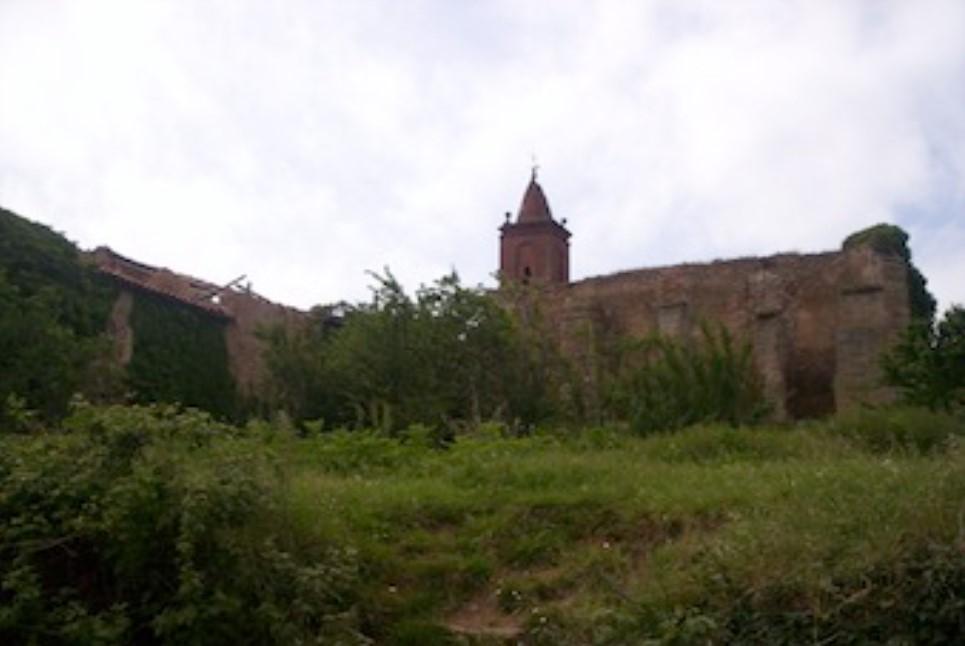 O mică localitate din nordul Spaniei, cu 9 case, ferme și un turn de biserică, a fost scoasă la vânzare cu 60.000 de euro 960077