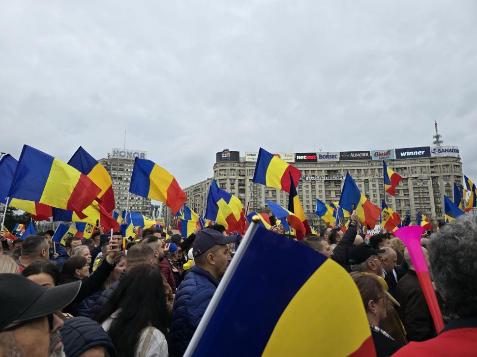 Cum l-au așteptat degeaba adepții lui Călin Georgescu de ziua lui: „Eu refuz sa cred că am fost abandonați” 960459