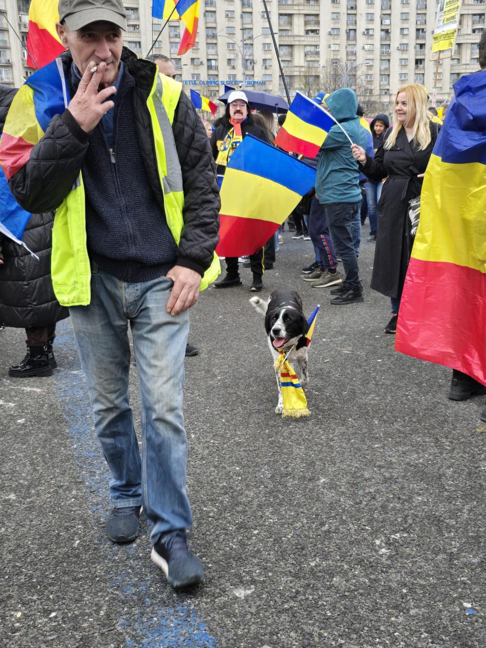 Cum l-au așteptat degeaba adepții lui Călin Georgescu de ziua lui: „Eu refuz sa cred că am fost abandonați” 960461