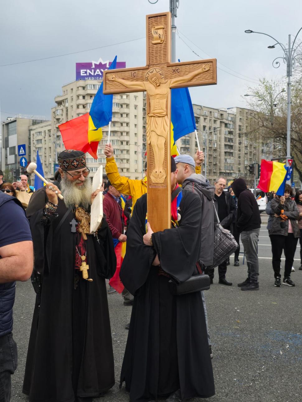 Cum l-au așteptat degeaba adepții lui Călin Georgescu de ziua lui: „Eu refuz sa cred că am fost abandonați” 960471