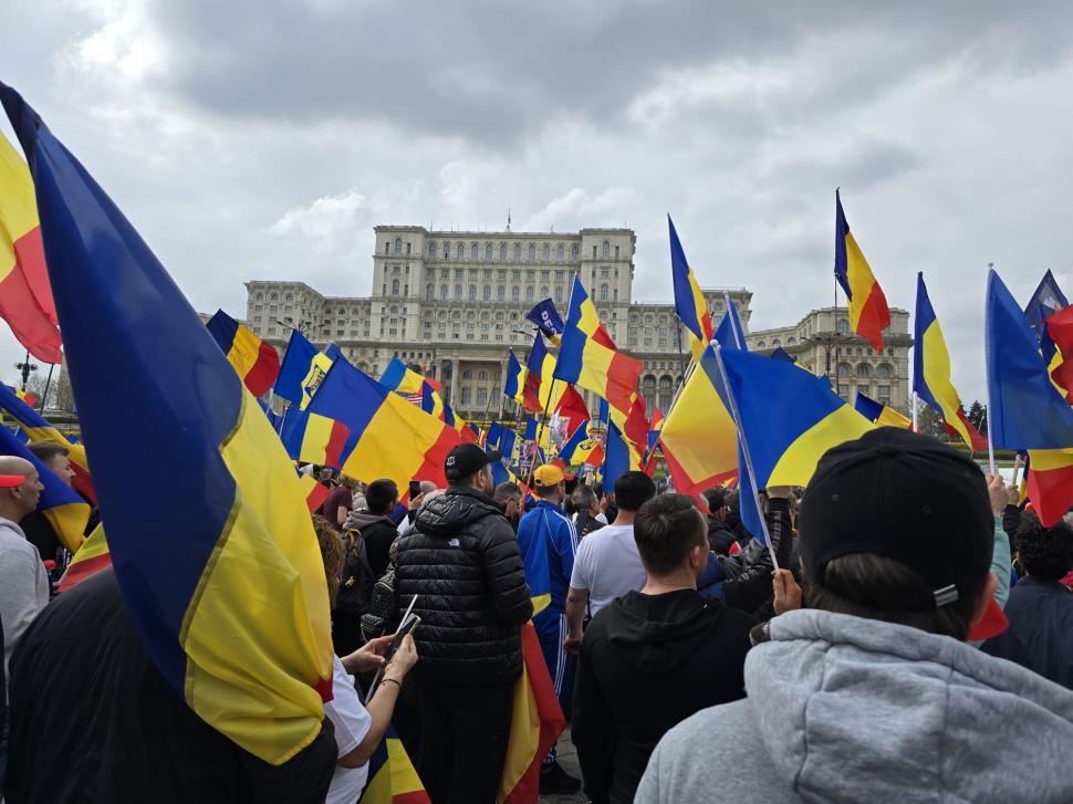 Cum l-au așteptat degeaba adepții lui Călin Georgescu de ziua lui: „Eu refuz sa cred că am fost abandonați” 960475