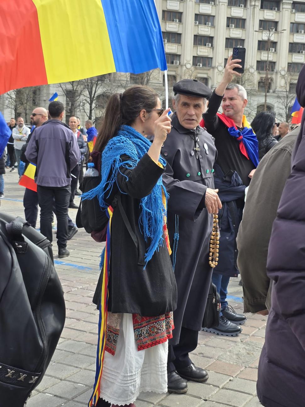 Cum l-au așteptat degeaba adepții lui Călin Georgescu de ziua lui: „Eu refuz sa cred că am fost abandonați” 960476