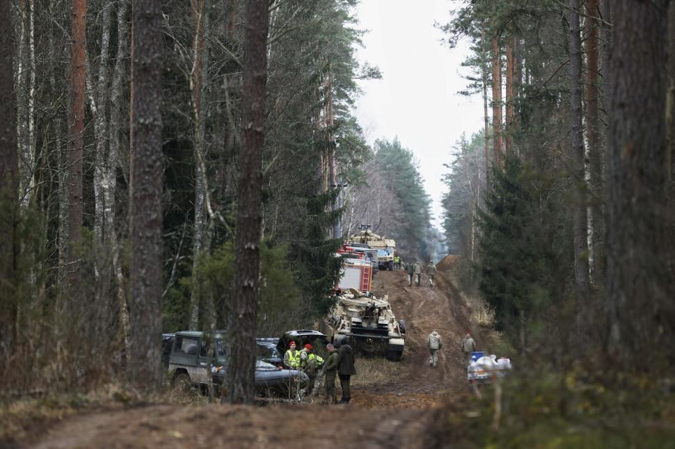Imagini cu locul în care au dispărut, misterios, soldații americani care participau la exercițiile NATO din Lituania 960717