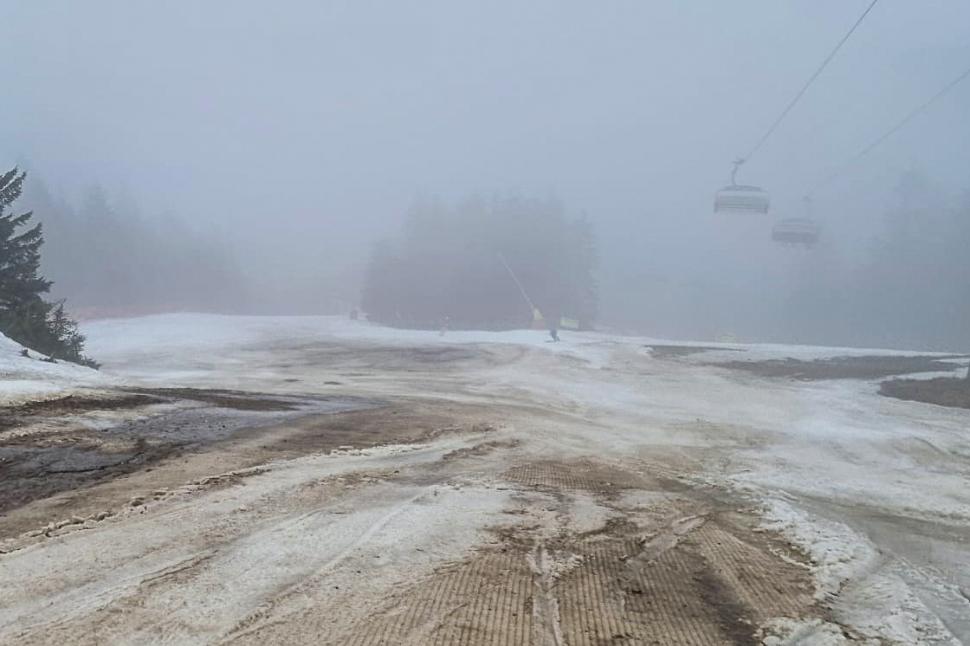 Final de sezon de schi în România: Pârtiile din Poiana Brașov s-au închis înainte de data oficială. Cum arată acum domeniul schiabil 960789