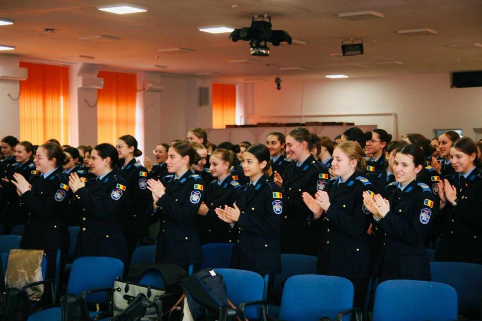 „She for Romania”, campania MApN şi PEFA pentru promovarea valorilor și leadershipului feminin 961183