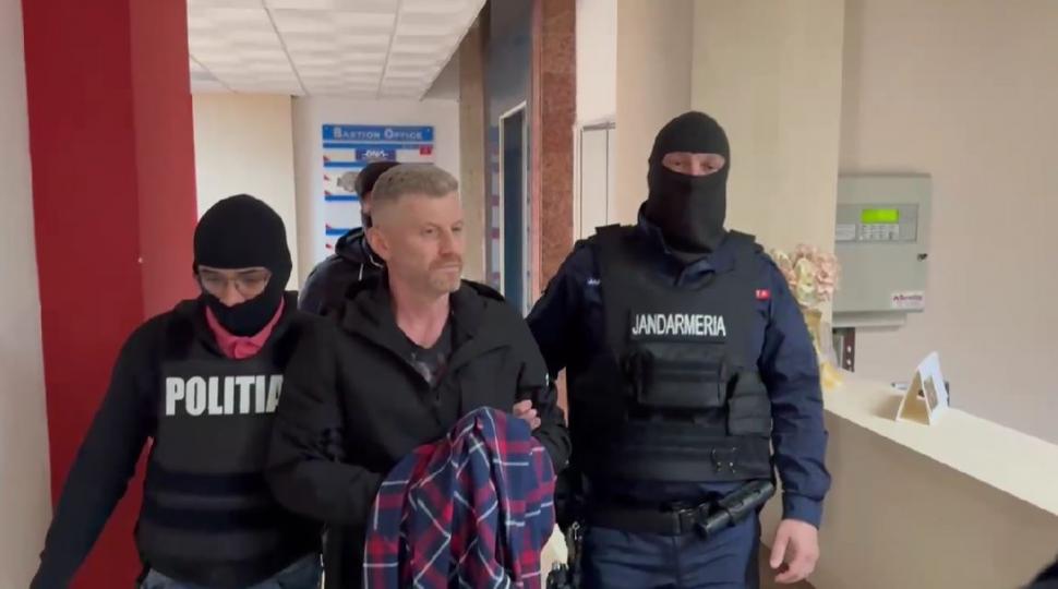 Comisar-șef de poliție din Timişoara, arestat pentru 30 de zile după ce și-ar fi pus casa la dispoziția traficanților de droguri 961340