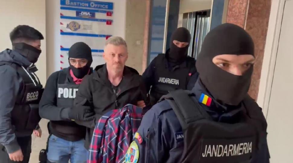 Comisar-șef de poliție din Timişoara, arestat pentru 30 de zile după ce și-ar fi pus casa la dispoziția traficanților de droguri 961341