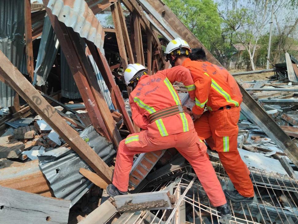 Două cutremure mari au lovit din nou Myanmar, unde sunt peste 1.700 de morți după seismul de vineri 961294