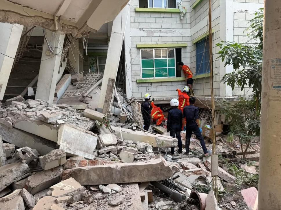 Două cutremure mari au lovit din nou Myanmar, unde sunt peste 1.700 de morți după seismul de vineri 961296