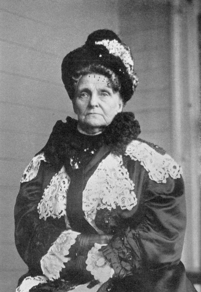 Hetty Green, miliardara care a trăit ca o cerșetoare: avea o rochie și o spăla doar unde era mai murdară, ca să economisească săpun 961061