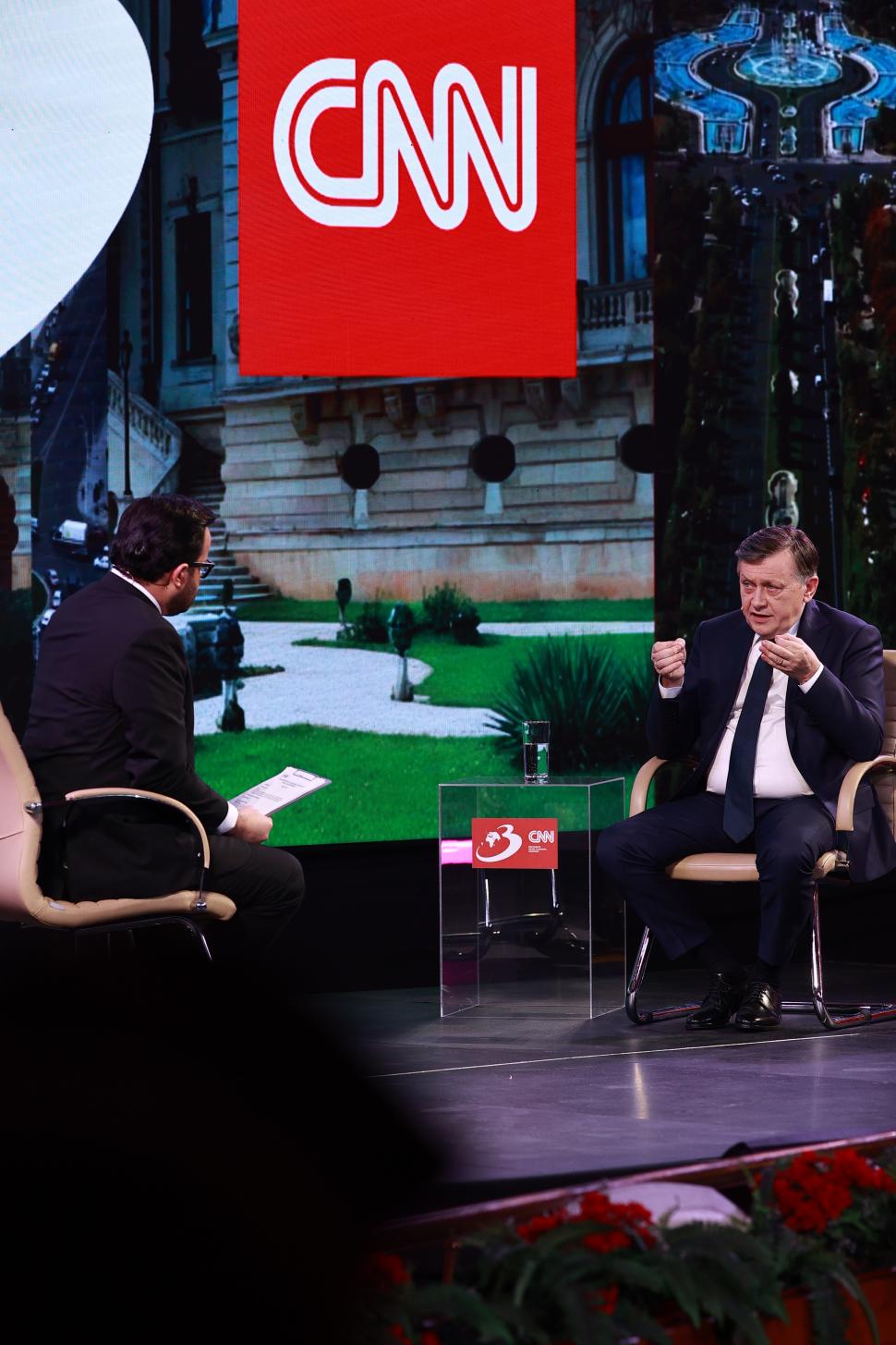 Culisele dezbaterii prezidențiale cu Crin Antonescu. Ce nu s-a văzut la televizor 961742