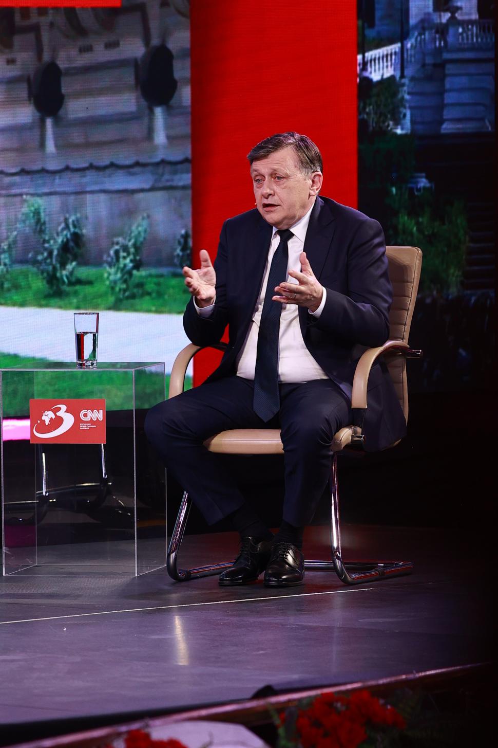Culisele dezbaterii prezidențiale cu Crin Antonescu. Ce nu s-a văzut la televizor 961743