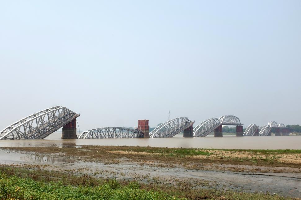 „Orașul nostru este prăbușit”. Cele mai tulburătoare imagini din epicentrul seismului de 7,7 care a transformat în ruină o țară  961564