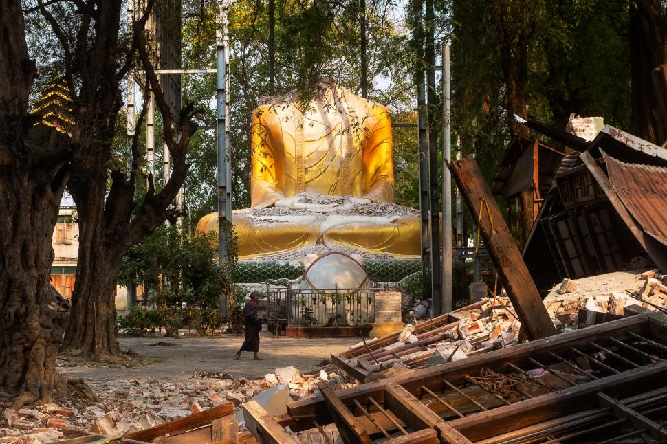 „Orașul nostru este prăbușit”. Cele mai tulburătoare imagini din epicentrul seismului de 7,7 care a transformat în ruină o țară  961572