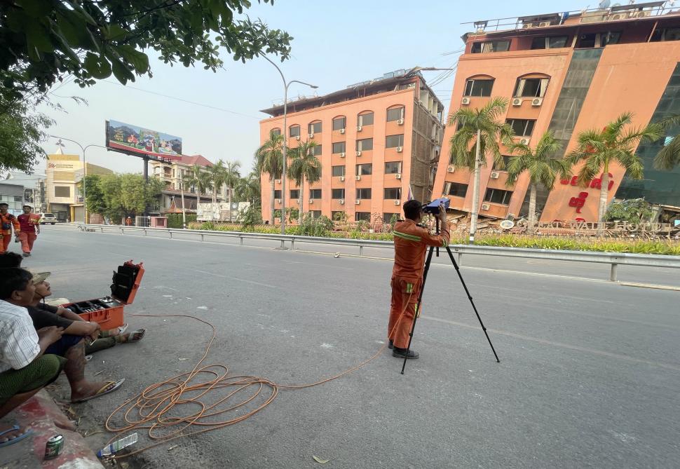 „Orașul nostru este prăbușit”. Cele mai tulburătoare imagini din epicentrul seismului de 7,7 care a transformat în ruină o țară  961573