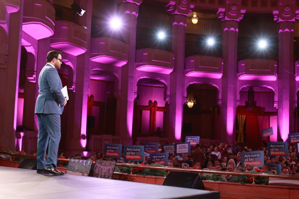 Culisele dezbaterii prezidențiale cu Elena Lasconi. Ce nu s-a văzut la televizor 962016