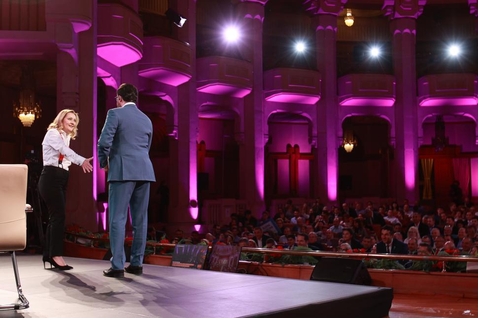 Culisele dezbaterii prezidențiale cu Elena Lasconi. Ce nu s-a văzut la televizor 962019