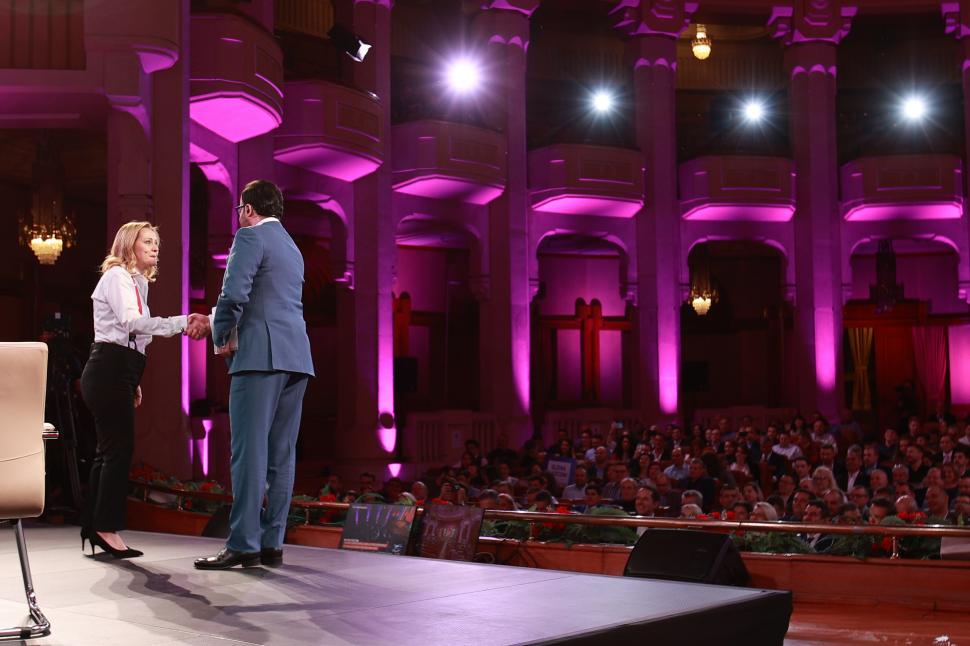 Culisele dezbaterii prezidențiale cu Elena Lasconi. Ce nu s-a văzut la televizor 962022