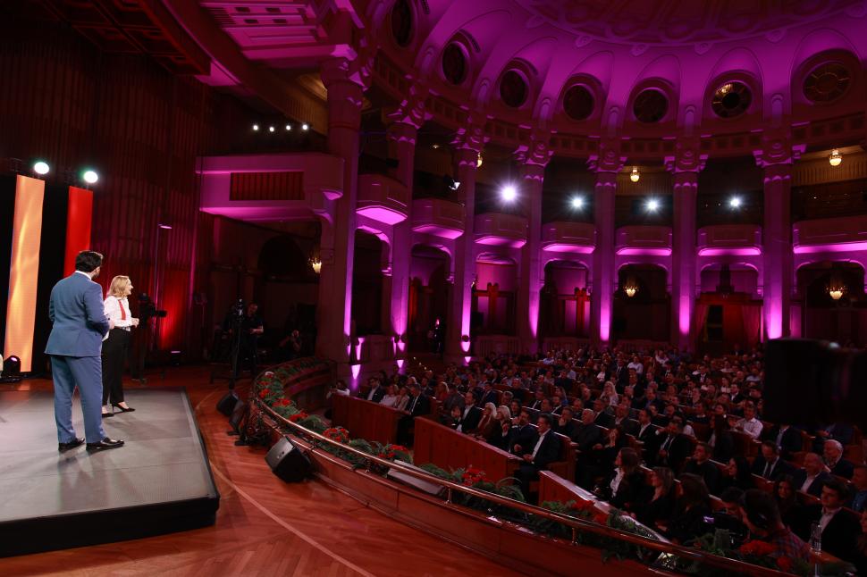 Culisele dezbaterii prezidențiale cu Elena Lasconi. Ce nu s-a văzut la televizor 962023