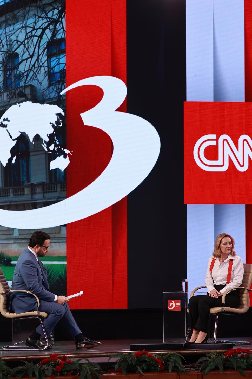 Culisele dezbaterii prezidențiale cu Elena Lasconi. Ce nu s-a văzut la televizor 962049