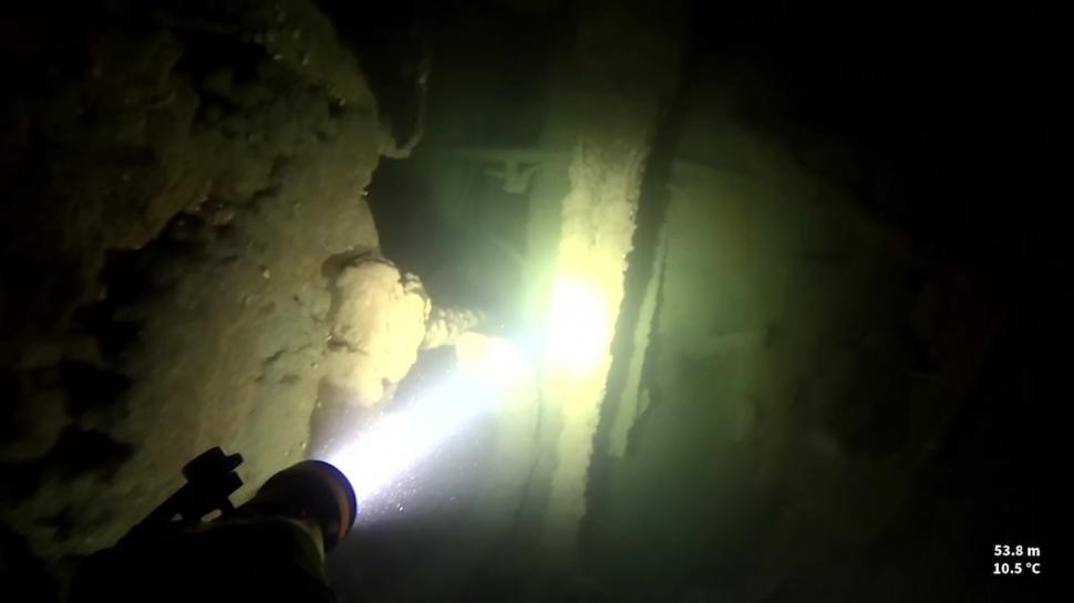 Un bărbat a cumpărat o epavă scufundată din Primul Război Mondial pentru 300 de lire. Soția lui e furioasă 962261