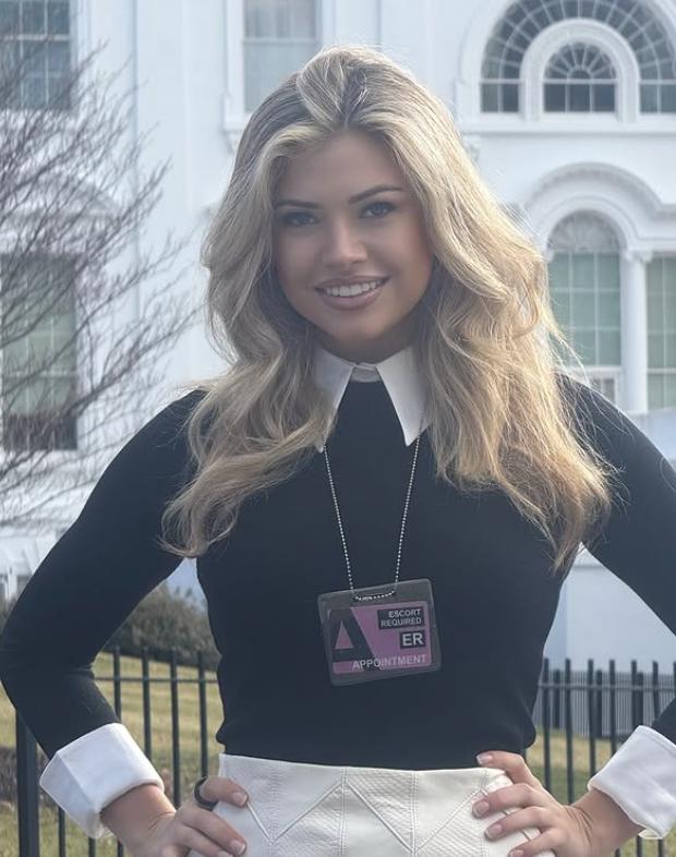 Natalie a întors toate privirile la conferințele de la Casa Albă. Un mail pe care l-a primit de curând a revoltat-o și l-a făcut public 962764