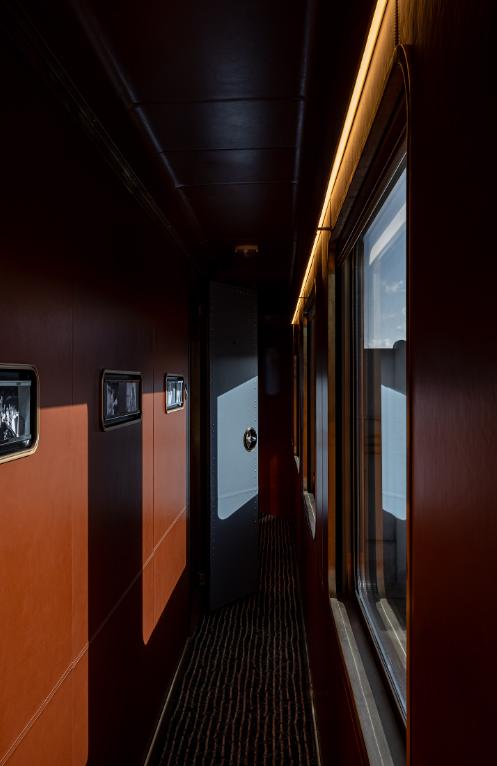 Trenul de lux "Dolce Vita Orient Express" a fost inaugurat în Italia. Cel mai ieftin bilet costă cât șapte salarii minime în România 962741