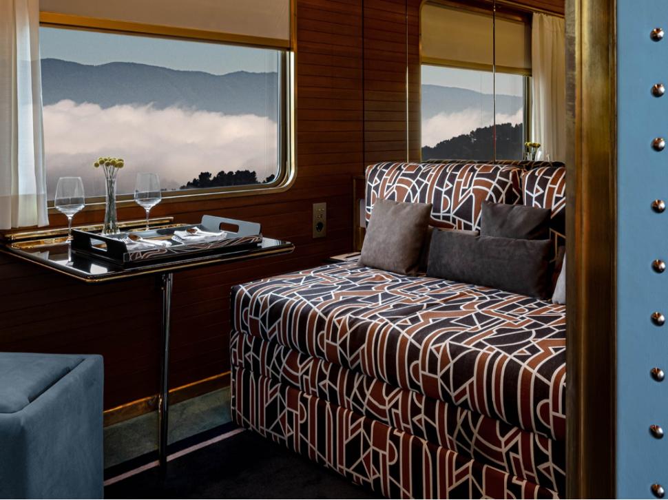 Trenul de lux "Dolce Vita Orient Express" a fost inaugurat în Italia. Cel mai ieftin bilet costă cât șapte salarii minime în România 962743