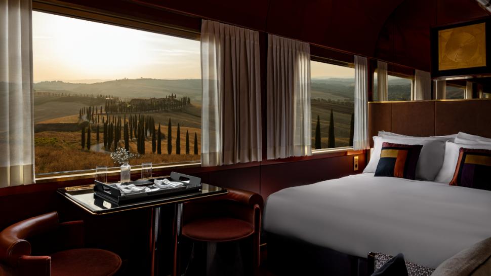 Trenul de lux "Dolce Vita Orient Express" a fost inaugurat în Italia. Cel mai ieftin bilet costă cât șapte salarii minime în România 962746