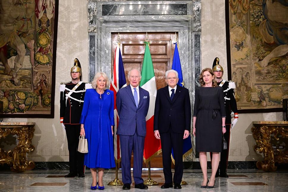 Gafe la vizita oficială a regelui Charles în Italia. Regina Camilla a încurcat de două ori protocolul 963432