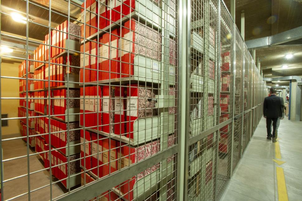 Manuscrise, volume secrete și artefacte nemaivăzute. Imagini rare din interiorul Arhivelor de la Vatican 963132