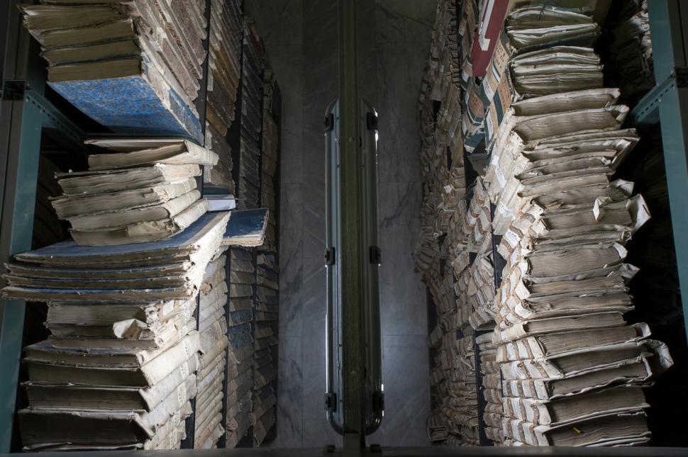 Manuscrise, volume secrete și artefacte nemaivăzute. Imagini rare din interiorul Arhivelor de la Vatican 963136