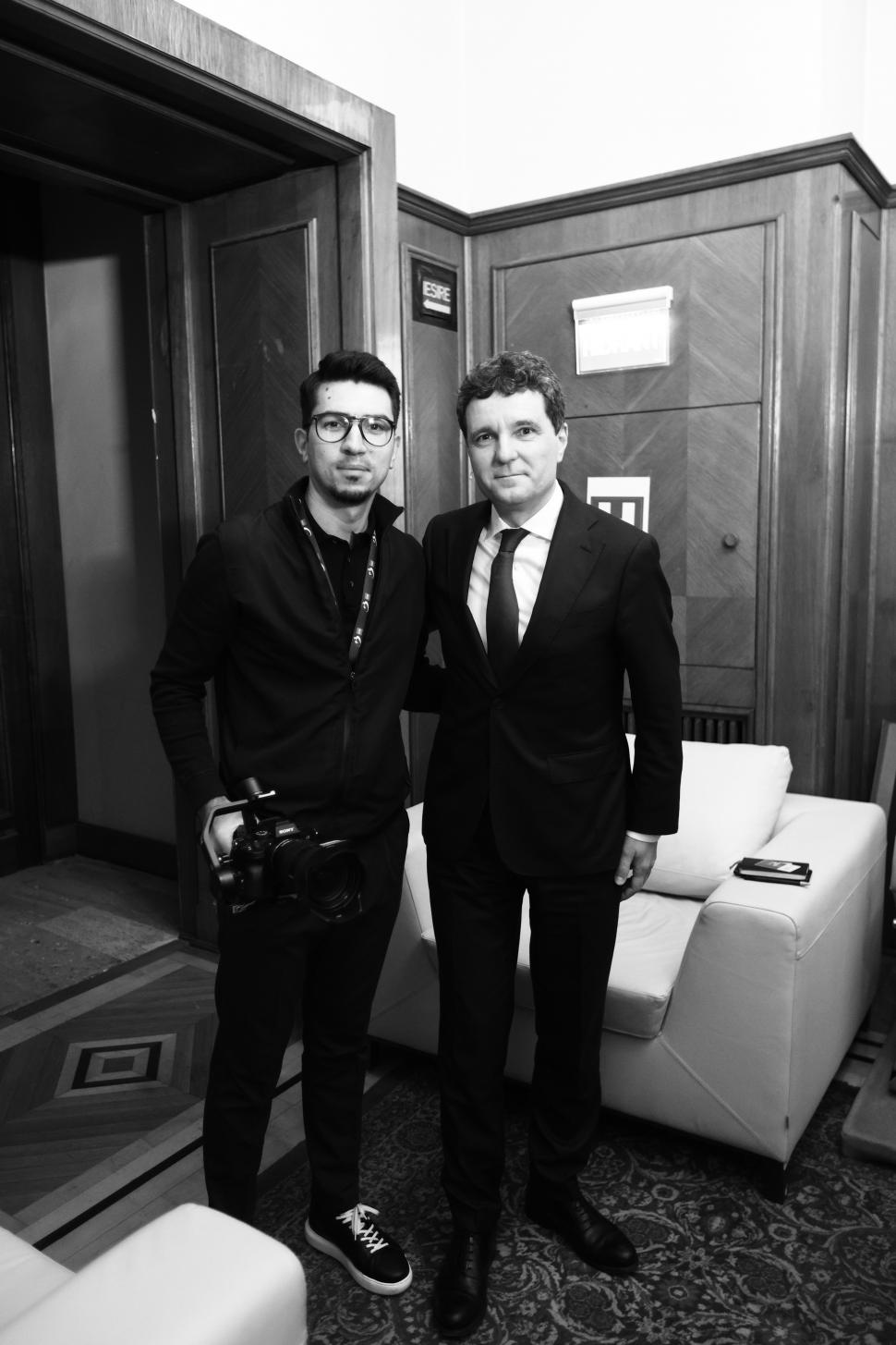 Din culisele dezbaterii-maraton „Un președinte în fața Națiunii”. Crin Antonescu și Nicușor Dan, în cea mai tensionată zi de campanie 963867