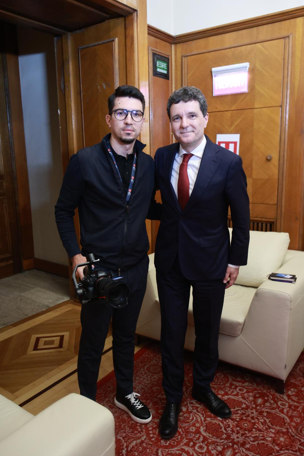 Din culisele dezbaterii-maraton „Un președinte în fața Națiunii”. Crin Antonescu și Nicușor Dan, în cea mai tensionată zi de campanie 963868