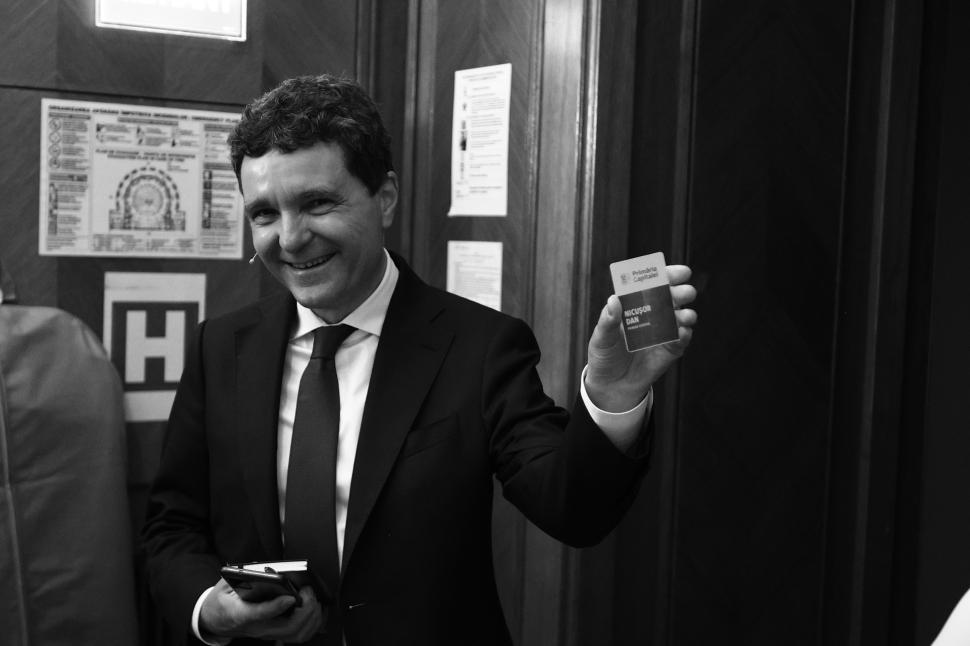 Din culisele dezbaterii-maraton „Un președinte în fața Națiunii”. Crin Antonescu și Nicușor Dan, în cea mai tensionată zi de campanie 963880