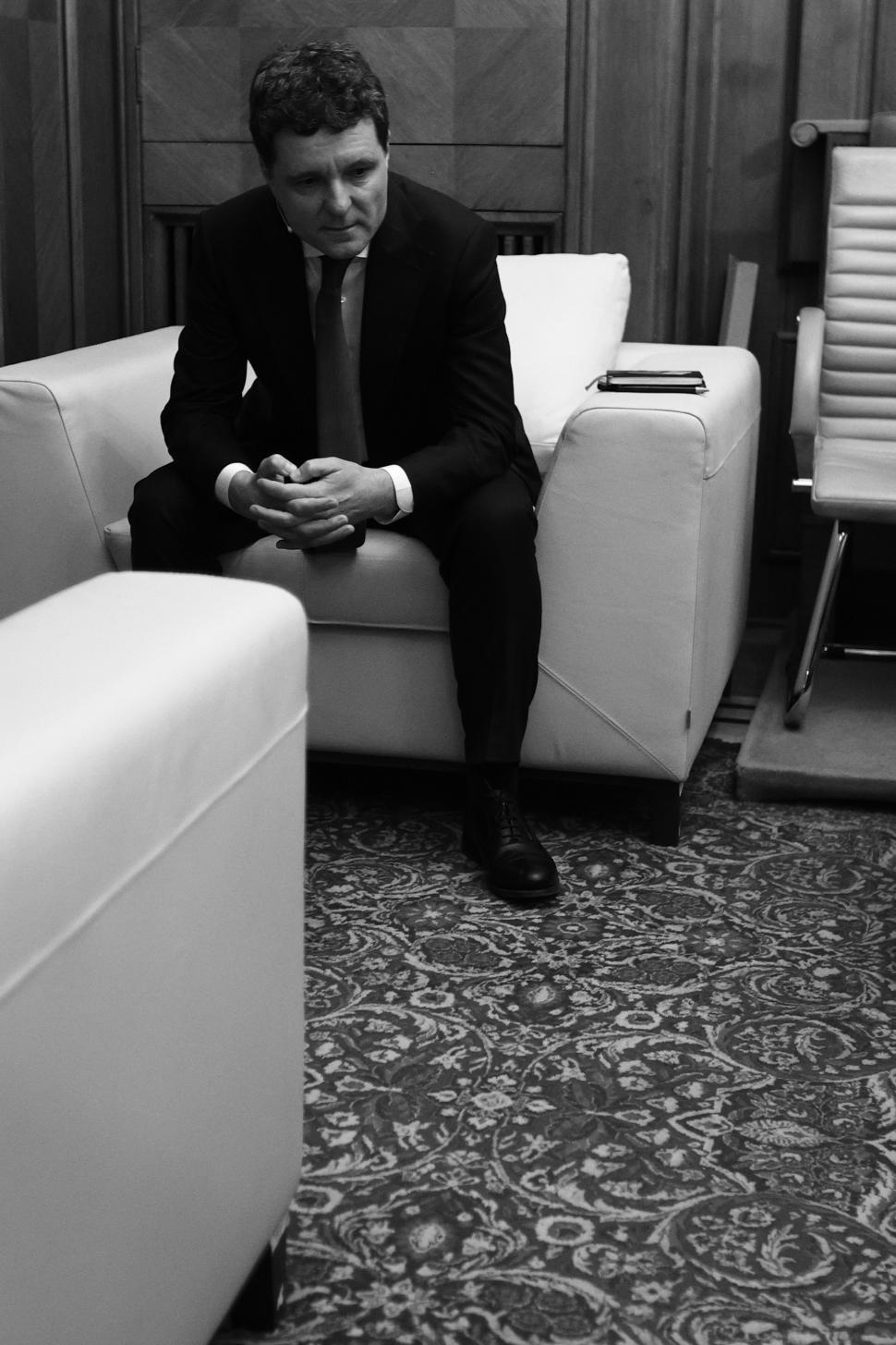 Din culisele dezbaterii-maraton „Un președinte în fața Națiunii”. Crin Antonescu și Nicușor Dan, în cea mai tensionată zi de campanie 963888