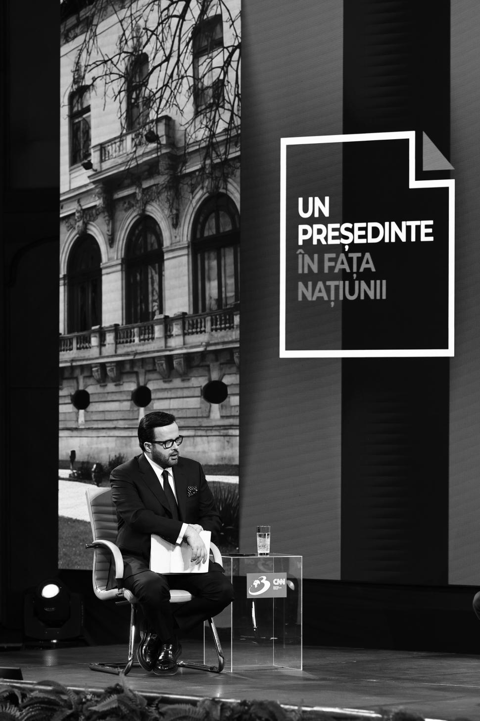 Din culisele dezbaterii-maraton „Un președinte în fața Națiunii”. Crin Antonescu și Nicușor Dan, în cea mai tensionată zi de campanie 963928