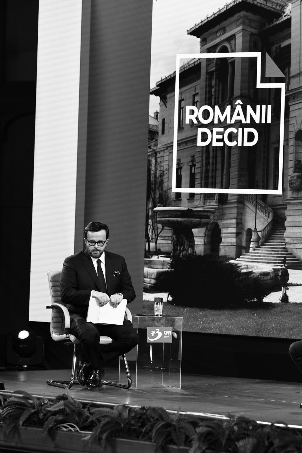 Din culisele dezbaterii-maraton „Un președinte în fața Națiunii”. Crin Antonescu și Nicușor Dan, în cea mai tensionată zi de campanie 963929