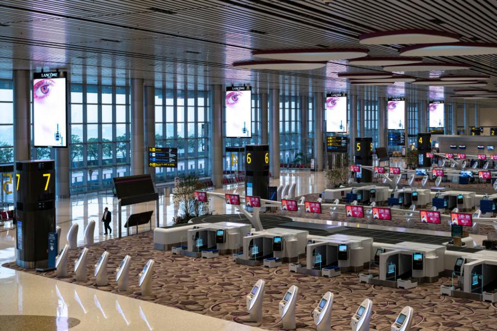 Cum arată cel mai bun aeroport din lume, cu spa și cea mai înaltă cascadă interioară. E a 13-a oară când primește această distincție 963971