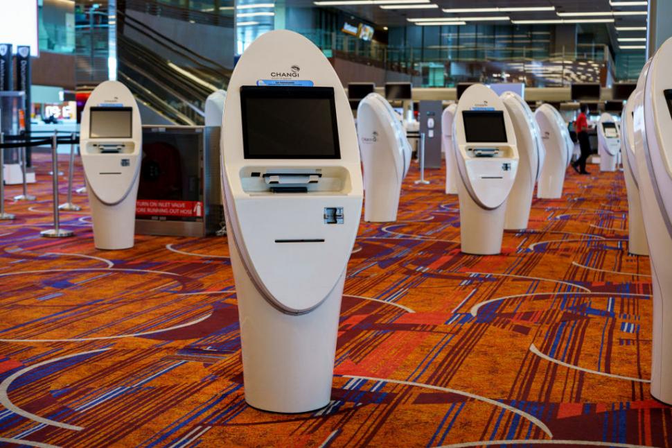 Cum arată cel mai bun aeroport din lume, cu spa și cea mai înaltă cascadă interioară. E a 13-a oară când primește această distincție 963972