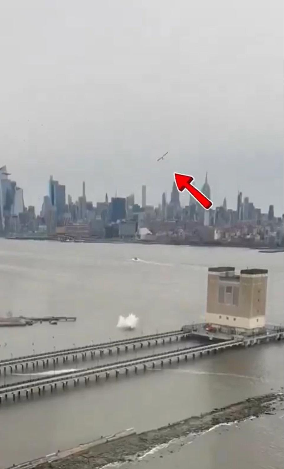 Misterul elicopterului prăbușit în New York cu directorii Siemens. Momentul în care elicea se desprinde în aer și coada se rupe 964343