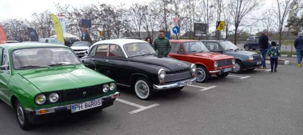 O Dacia Lăstun, vedeta paradei mașinilor din perioada comunistă. Mai sunt doar 5 în România 964483