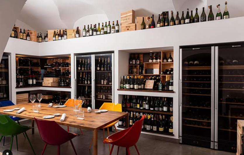 Un restaurant te plătește cu 1.000 de euro pentru degustarea unei cine gourmet cu 10 feluri de mâncare 963406