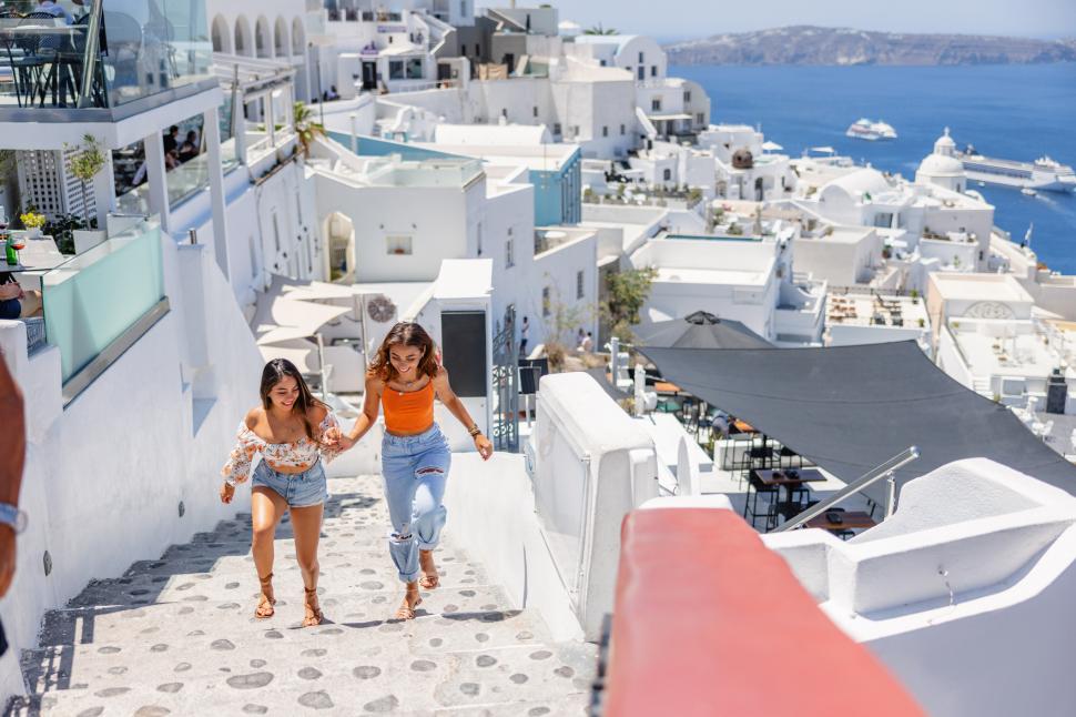 Cum arată cea mai frumoasă insulă din Grecia. E renumită pentru peisajele sale spectaculoase 963682