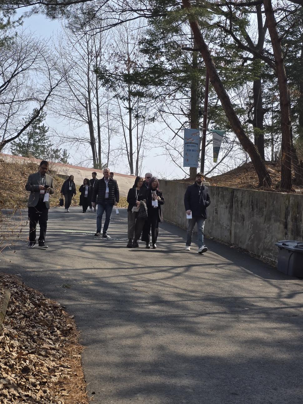 „Nu știe dacă a avut un băiat sau o fată. A murit așa.” Poveștile familiilor despărțite de granița care rupe Coreea în două 964157