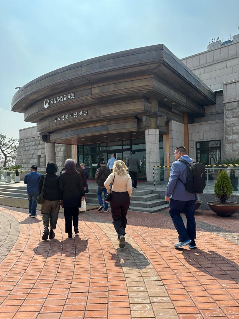 „Nu știe dacă a avut un băiat sau o fată. A murit așa.” Poveștile familiilor despărțite de granița care rupe Coreea în două 964172