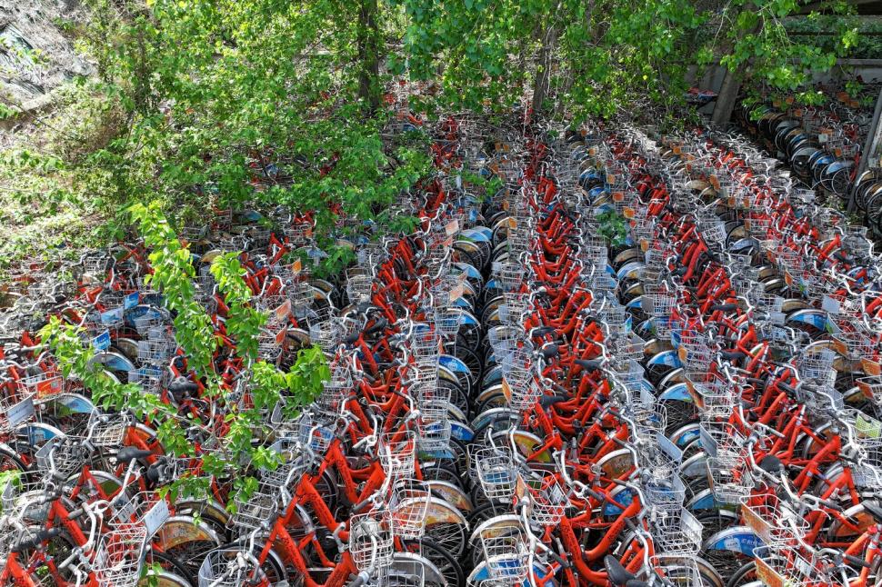 Ce se vede, de fapt, în această imagine. Scenele incredibile au fost surprinse din dronă 964669